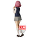 Zoom sur les détails scintillants et les couleurs vives de la figurine Ririsa Amano 22cm