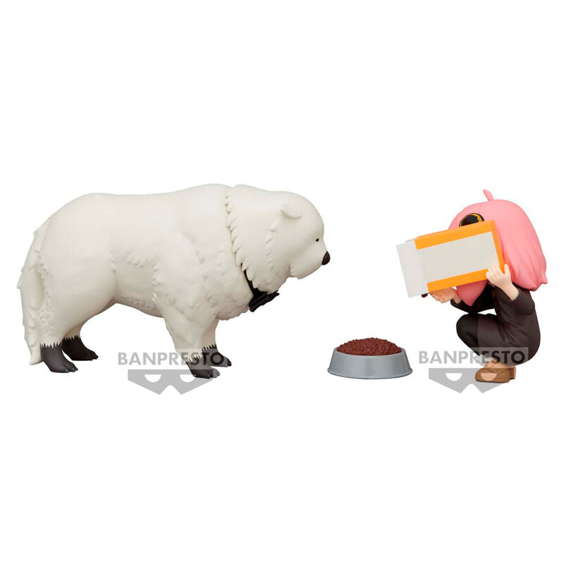 Ensemble des deux figurines Anya et Bond Forger sur un socle, qualité BANPRESTO visible