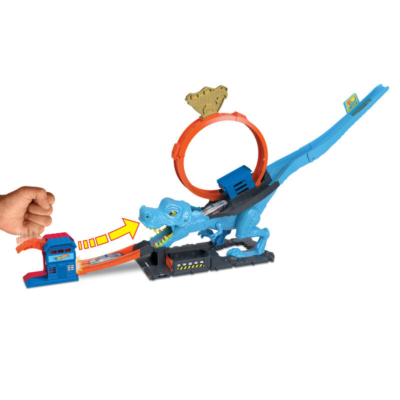 Lanceur de voiture Hot Wheels activé pour envoyer la voiture dans la boucle du circuit