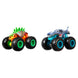 Vue latérale d'un Monster Truck Hot Wheels mettant en valeur ses grandes roues.