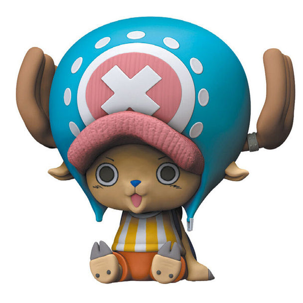 Figurine tirelire Chopper New World One Piece en PVC de 18 cm, vue avant avec détails colorés et logo PLASTOY.