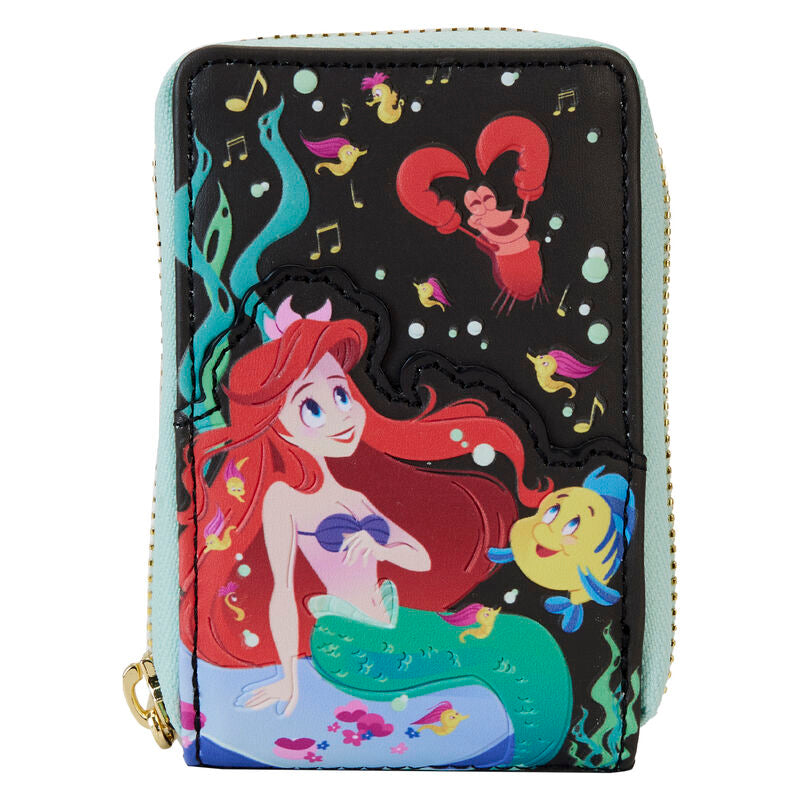 Vue de face du porte-cartes Loungefly Disney La Petite Sirène 35e Anniversaire en cuir vegan avec détails dorés