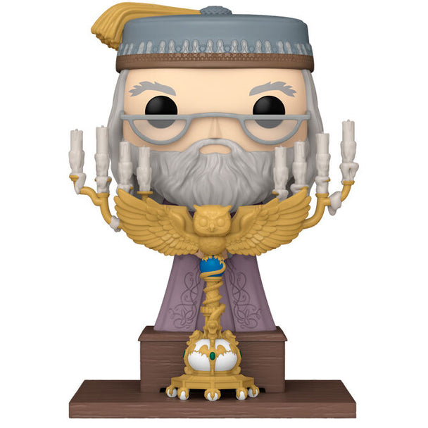 Vue rapprochée de la figurine Funko POP Deluxe Dumbledore avec podium, montrant les détails du vinyle et la qualité de la peinture.