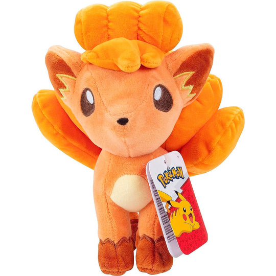 Détail de la peluche Vulpix montrant sa texture en peluche et ses traits fidèles