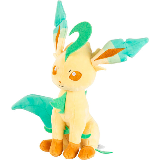 Zoom sur la tête de la peluche Leafeon montrant les yeux et les feuilles