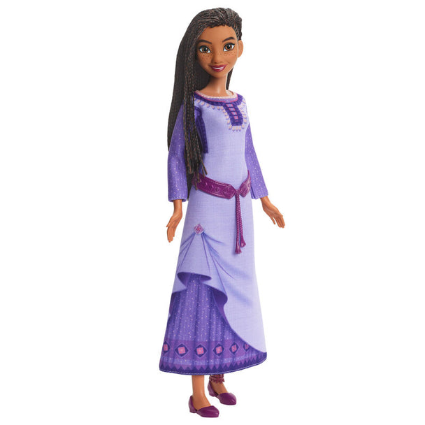 Détail du visage et des cheveux tressés doux de la poupée Asha de Rosas Disney Wish