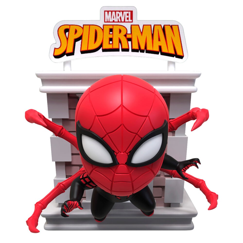 Gros plan sur les textures et couleurs vives de la figurine Marvel Spiderman