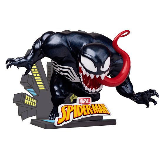 Figurine Marvel Spider-Man Hero Box posée sur une étagère de collection