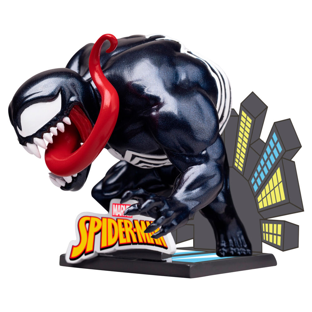 Photo de la figurine Spider-Man avec éclairage mettant en valeur les reliefs