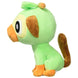 Détail de la peluche Grookey montrant la texture douce et les finitions de qualité JAZWARES