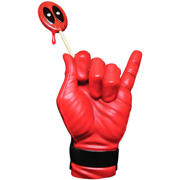 Statue Deadpool Heroic Hands 26cm vue de face avec détails précis des mains héroïques
