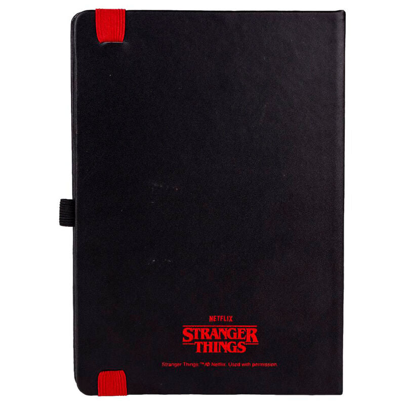 Vue intérieure du cahier A5 Stranger Things montrant les pages blanches prêtes à l'écriture