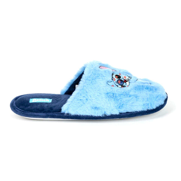 Zoom sur le détail du visage de Stitch sur les chaussons CERDÁ pour adultes en taille 38 à 39