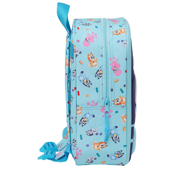 Vue latérale du sac à dos Bluey 3D avec poignée supérieure pratique et dimensions compactes