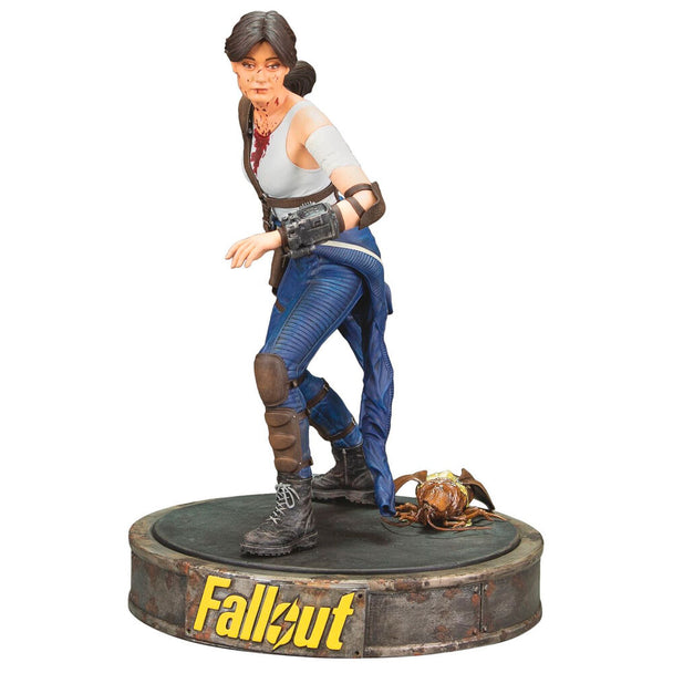 Figurine Fallout Lucy 19 cm en PVC par DARK HORSE, vue de face avec détails soignés et couleurs vives.