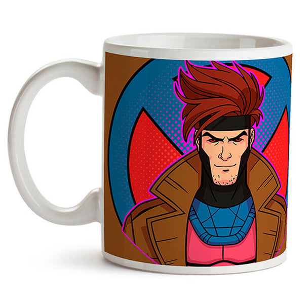 Vue latérale du mug Marvel Gambit montrant les détails du design et la forme ergonomique
