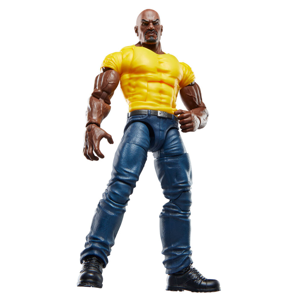 Figurine Iron Fist Marvel tenant son poing en position de combat