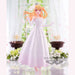 Vue latérale de la figurine Ruby Oshi No Ko en robe de mariée, mettant en valeur sa posture élégante
