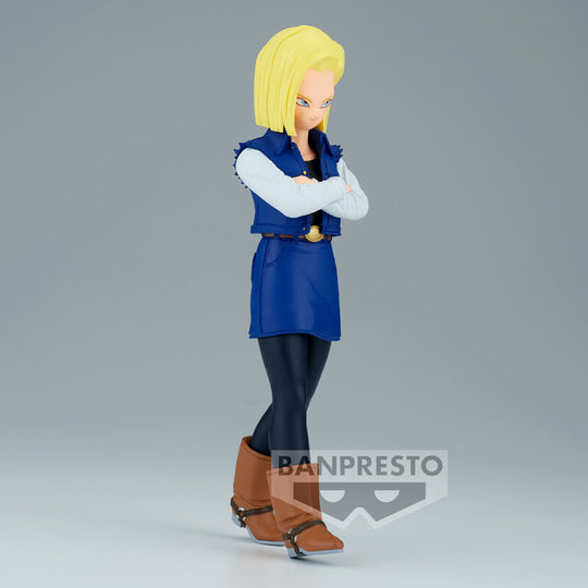 Profil latéral de la figurine Android 18 Dragon Ball Z mettant en valeur la posture dynamique et les couleurs vives