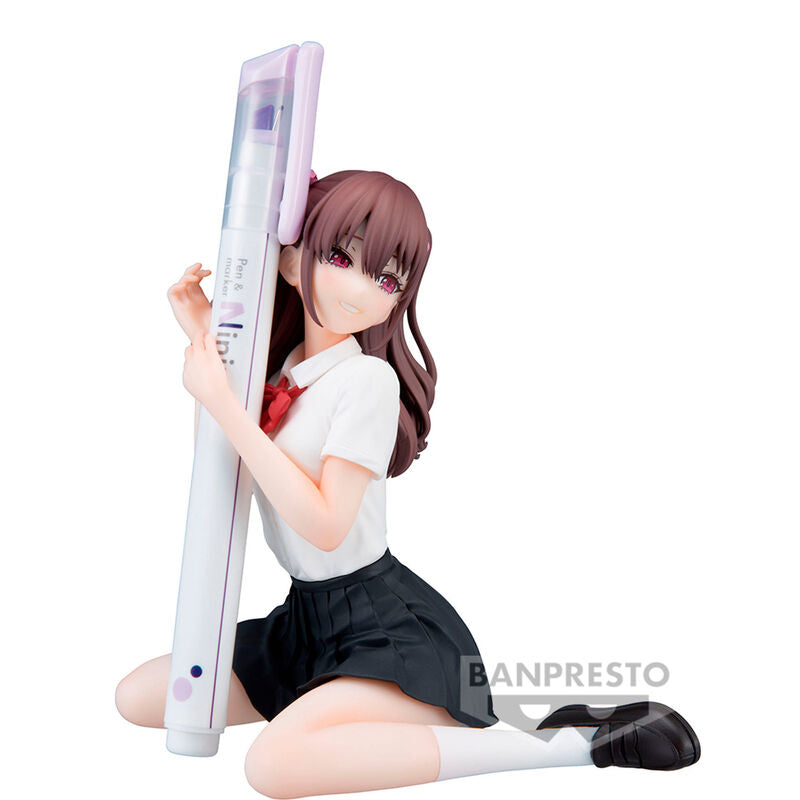 Vue latérale de la figurine Makari Tachibana Uniform, mettant en valeur les détails du costume