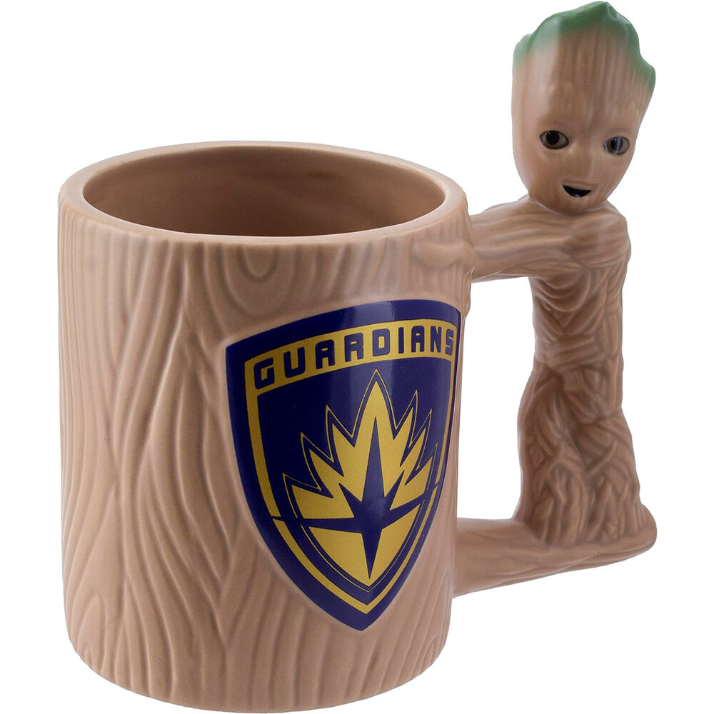 Vue latérale du mug Groot Marvel montrant la texture 3D et la capacité de 300ml
