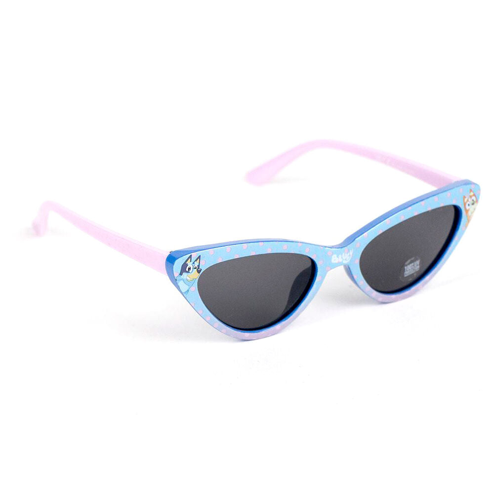 Vue rapprochée des accessoires de maquillage du set Bluey CERDÁ avec détails colorés