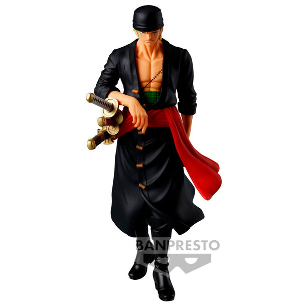 Figurine Roronoa Zoro Shukko de 17 cm issue de la série One Piece par BANPRESTO, vue de face avec détails précis.