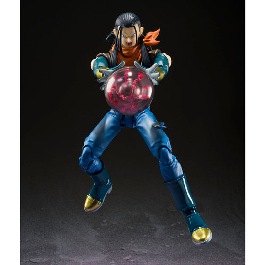 Détail du visage expressif de la figurine Super Android 17 Dragon Ball GT articulée