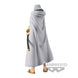 Vue latérale de la figurine Silvers Rayleigh One Piece Grandline Series avec posture dynamique