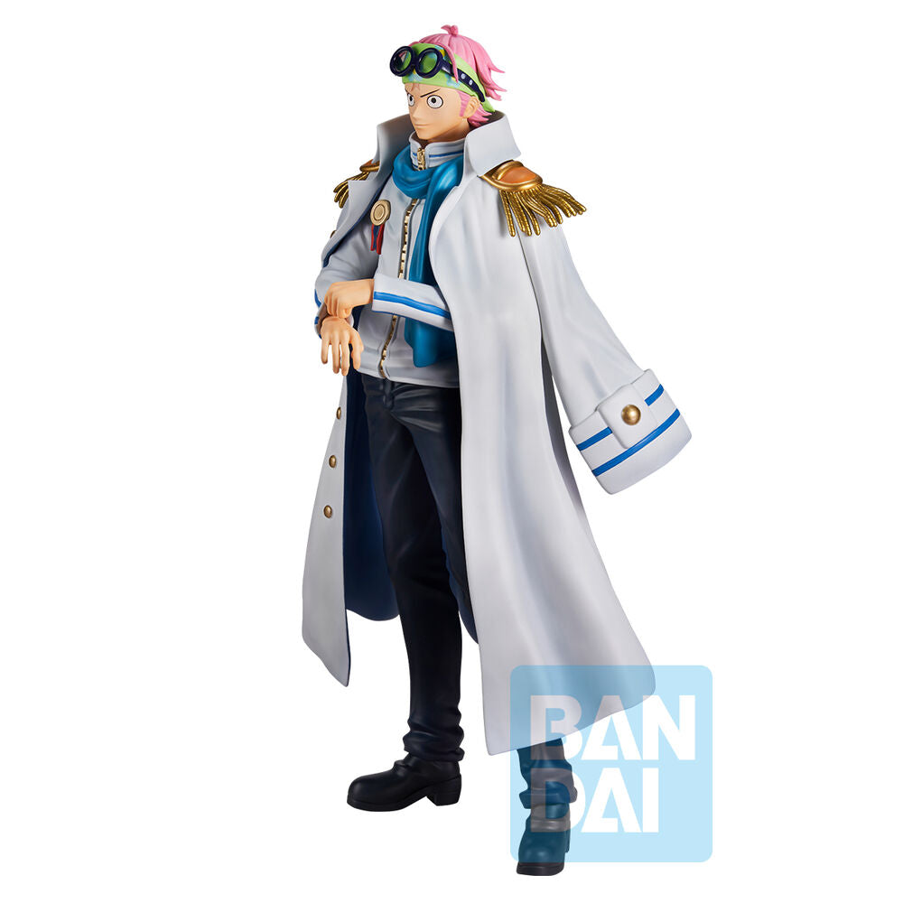 Vue arrière de la figurine Koby Ichibansho mettant en valeur les détails de la tenue et des accessoires