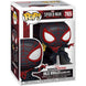 Zoom sur la figurine vinyl 9cm de Spiderman Miles Morales avec détails du costume et boîte collector Funko POP