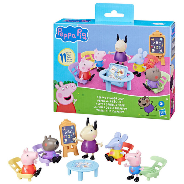 Set Peppa Pig Nursery avec 5 figurines colorées et accessoires éducatifs sur fond blanc