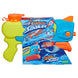 Gros plan sur la buse mobile du pistolet à eau Nerf Wave Spray Super Soaker