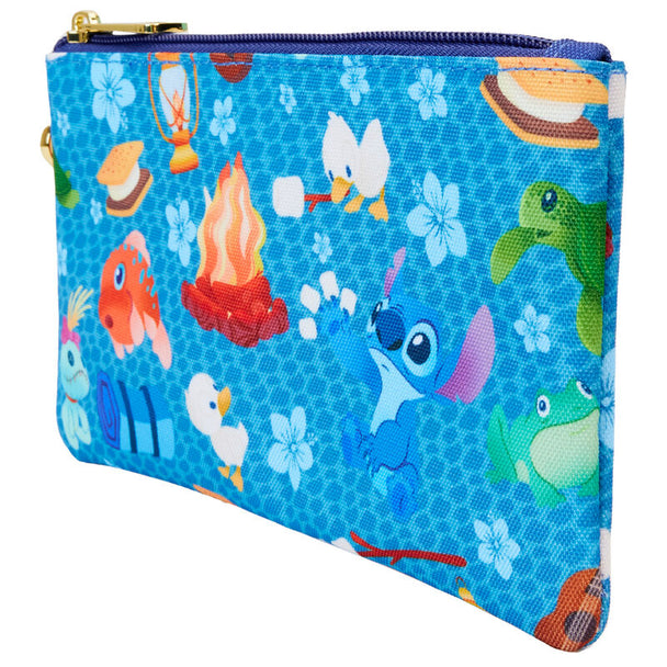 Détail des finitions dorées brillantes et du bracelet amovible du portefeuille Loungefly Stitch Camping Cuties.
