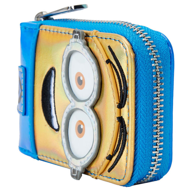 Détail de la fermeture zippée argentée robuste du portefeuille Loungefly Despicable Me Minions