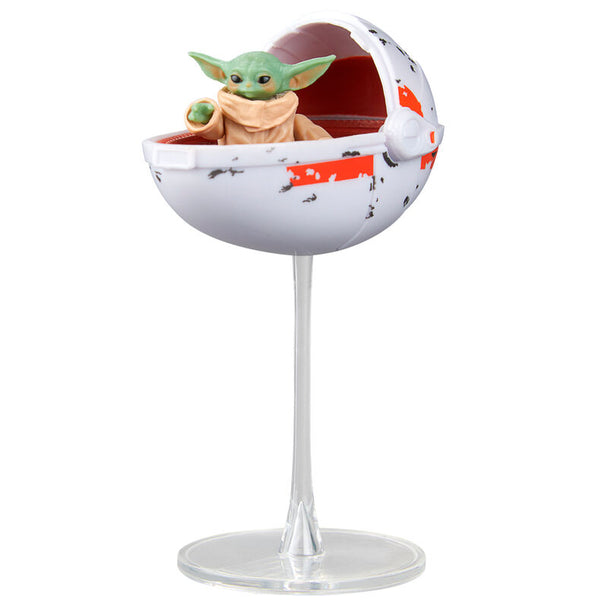 Vue de profil de la figurine Grogu Star Wars montrant les articulations et la posture dynamique