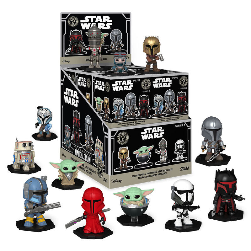 Figurine mystère Funko Pop Star Wars The Mandalorian vue de face avec détails colorés et casque emblématique