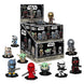 Figurine mystère Funko Pop Star Wars The Mandalorian vue de face avec détails colorés et casque emblématique