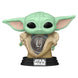 Vue rapprochée de la figurine Din Grogu avec armure Funko POP, montrant les détails et la finition soignée du vinyle.