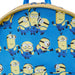 Sac à dos Loungefly Minions Bob porté sur le dos, illustrant son confort et son design unique