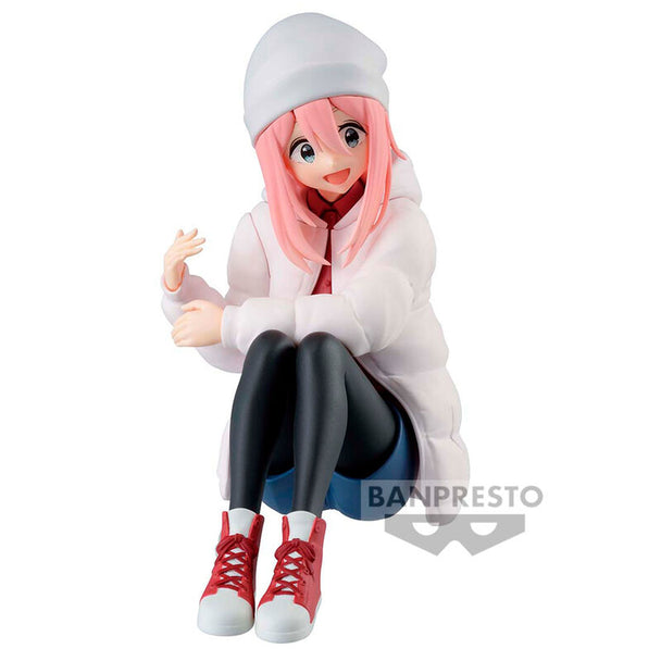 Profil latéral de la figurine Nadeshiko Kagamihara 10cm BANPRESTO avec expression joyeuse