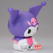 Photo de profil de la figurine Kuromi Softmates Sanrio avec son costume rose et noir distinctif