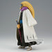Zoom sur les détails du visage et des accessoires de la figurine Mayuri Kurotsuchi