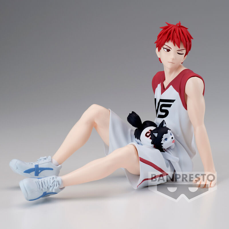 Image de groupe des figurines Seijuro Akashi et Tetsuya côte à côte sur un fond neutre