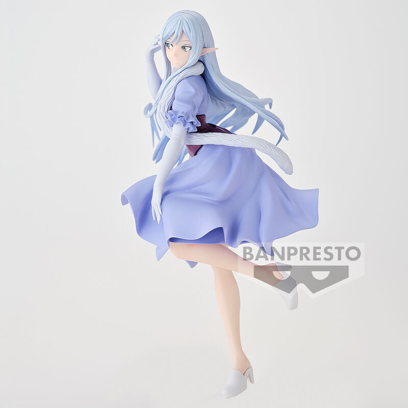 Gros plan sur le visage expressif de la figurine Elmesia avec maquillage fidèle à l’anime