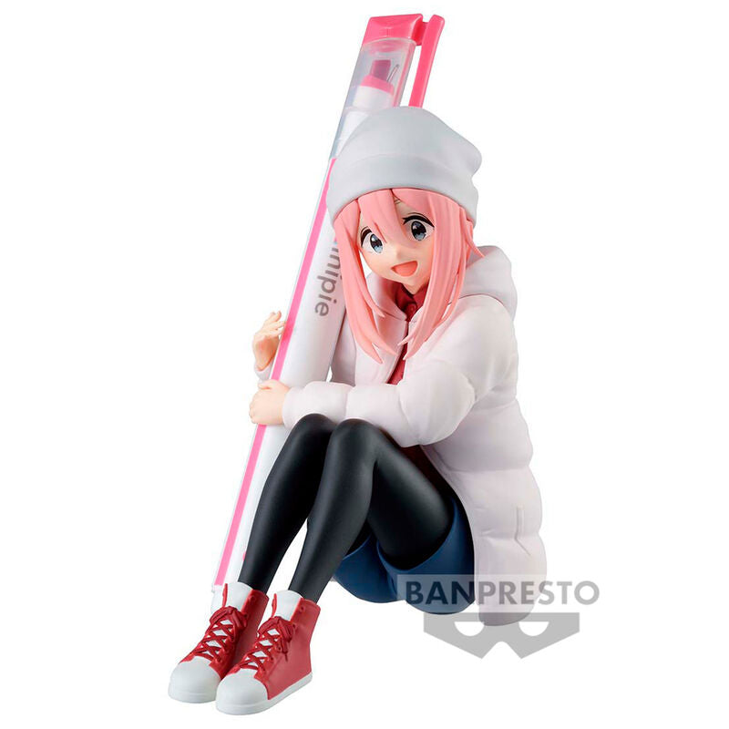 Ensemble des 5 images de la figurine Nadeshiko Kagamihara Laid-Back Camp Saison 3 exposée