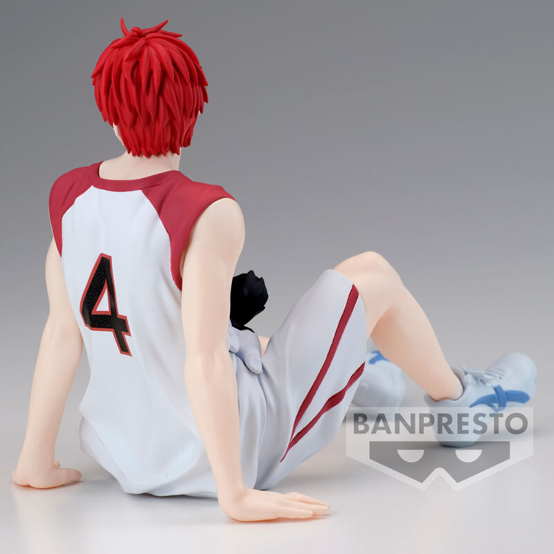 Photo rapprochée des expressions faciales détaillées des figurines BANPRESTO Kurokos Basketball