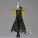 Zoom sur la base de la figurine Dracule Mihawk avec logo BANPRESTO et finition soignée