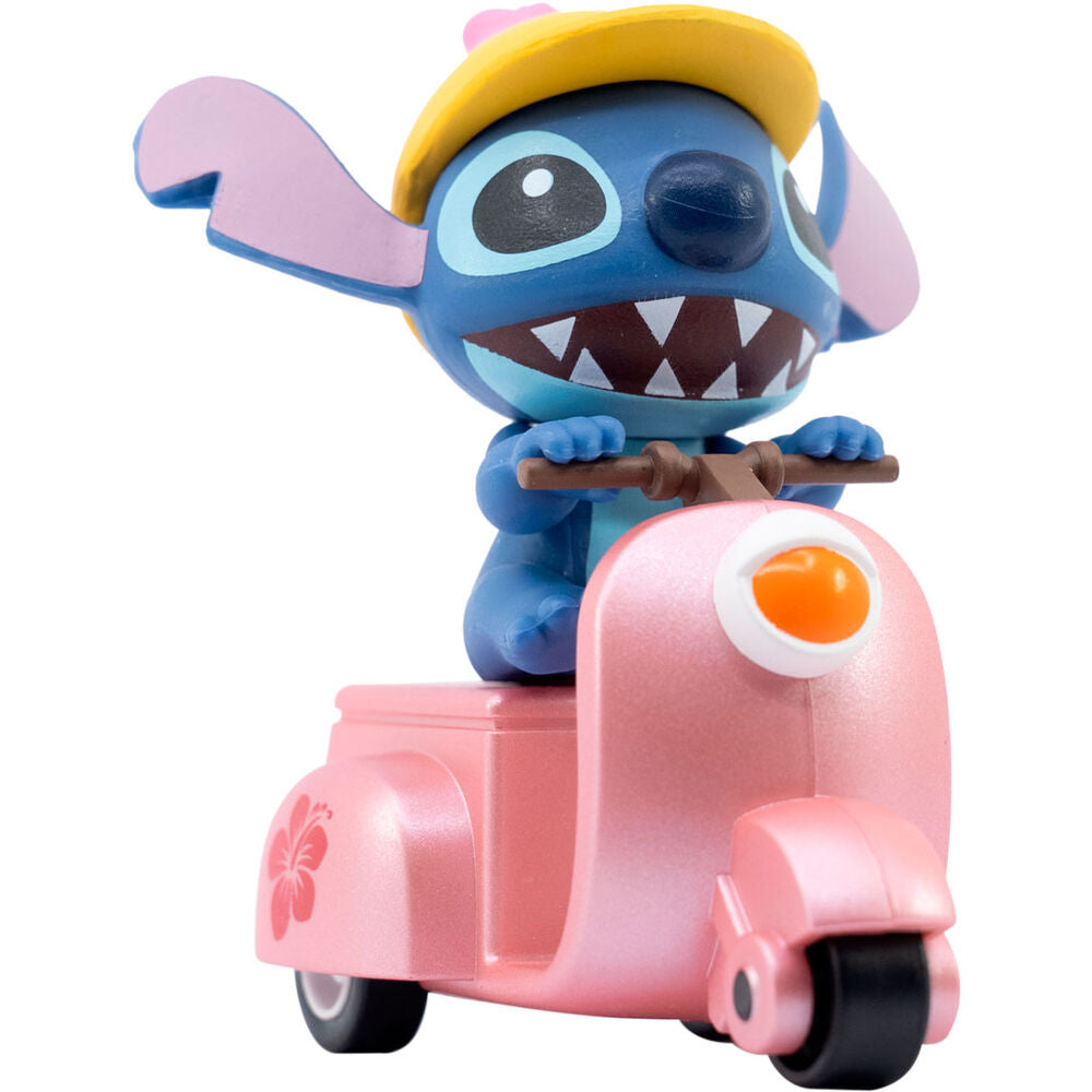 Photo artistique de la figurine Stitch avec un éclairage doux et ombres subtiles