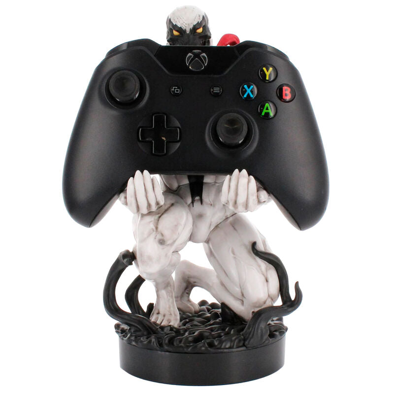 Vue de face du support Marvel Anti-Venom Cable Guy de 21 cm tenant une manette de jeu.